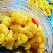 How to Make Lacto-Fermented Cauliflower Piccalilli